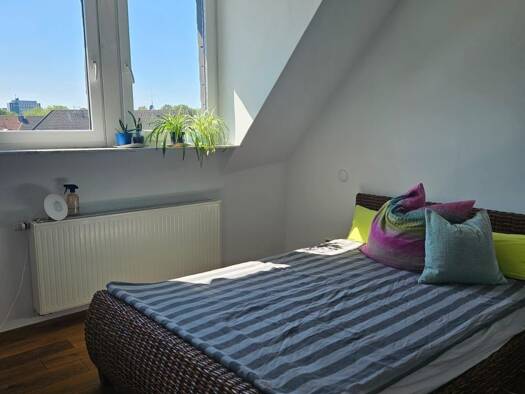 Wohnung zur Miete 700 € 2 Zimmer 58 m² Geschoss 3/4 frei ab 01.09.2026 Rüttenscheid Stadtbezirk II 45131