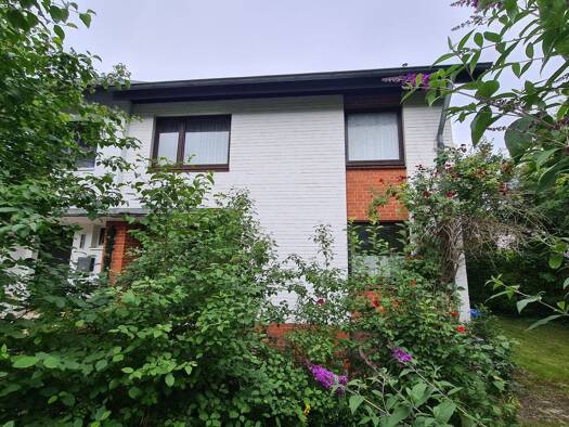 Doppelhaushälfte zum Kauf provisionsfrei 449.000 € 4 Zimmer 128 m² 406 m² Grundstück frei ab 01.08.2026 Glashütte Norderstedt 22851