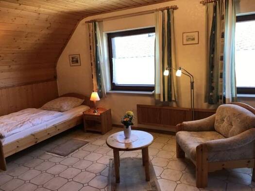 Studio zur Miete 405 € 1 Zimmer 46 m² 1. Geschoss frei ab 01.02.2026 Siershahn 56427