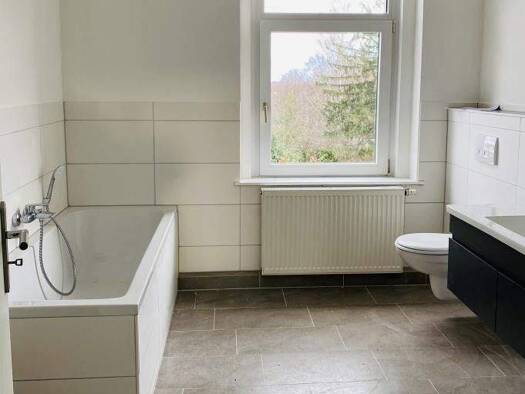 Wohnung zur Miete 404 € 3 Zimmer 72,7 m² Hartha 04746