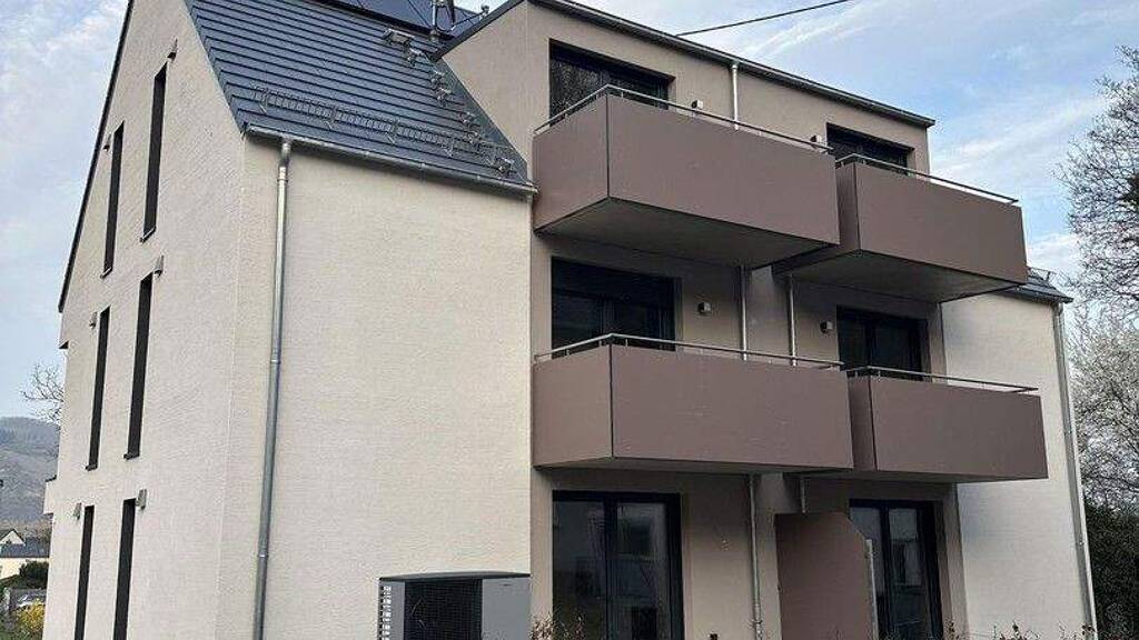 Wohnung zur Miete 1.275 € 3 Zimmer 98 m² 2. Geschoss frei ab 01.05.2026 Schlossstraße 63 Namedy Andernach 56626