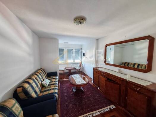 Wohnung zur Miete 800 € 2 Zimmer 60 m² Centar, Pula Pula