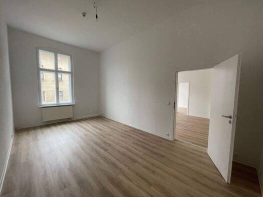 Wohnung zur Miete 666 € 3 Zimmer 73,3 m² frei ab sofort Neustadt Brandenburg an der Havel 14776