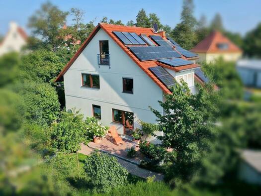 Doppelhaushälfte zum Kauf provisionsfrei 689.000 € 6 Zimmer 183 m² 413 m² Grundstück Kröllwitz West 06120