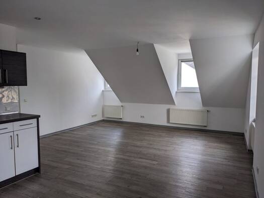 Wohnung zur Miete 650 € 2,5 Zimmer 62 m² Geschoss 3/3 frei ab sofort St Johann Mitte 66111