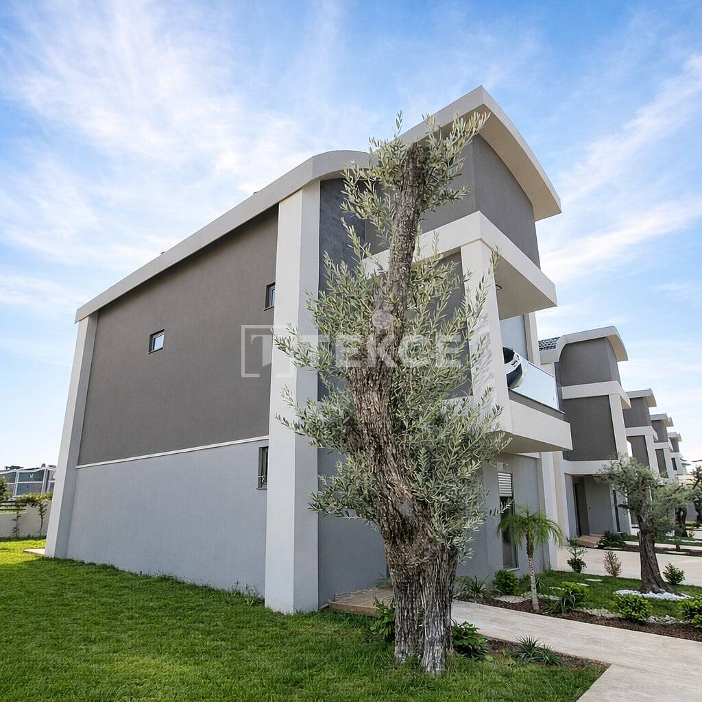 Immobilie in Probstzella - Villa mit 5 Schlafzimmern und Pool in zentraler Lage in Side, Antalya - Bild 3