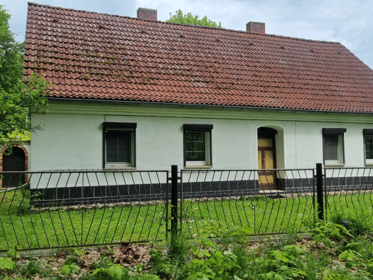 Einfamilienhaus zum Kauf 85.500 € 3 Zimmer 66 m² 1.289 m² Grundstück frei ab sofort Klingmühler Straße Sallgast Sallgast 03238