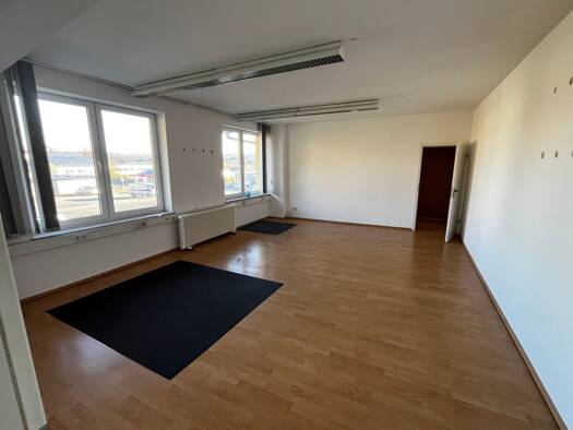 Büro zur Miete provisionsfrei 625 € 4 Zimmer 120 m² Bürofläche Blankenauer Straße 11 a Beverungen 37688