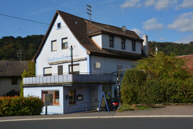 Haus zum Kauf 267.000 € 10 Zimmer 220 m² 600 m² Grundstück frei ab sofort Mondfeld Wertheim 97877