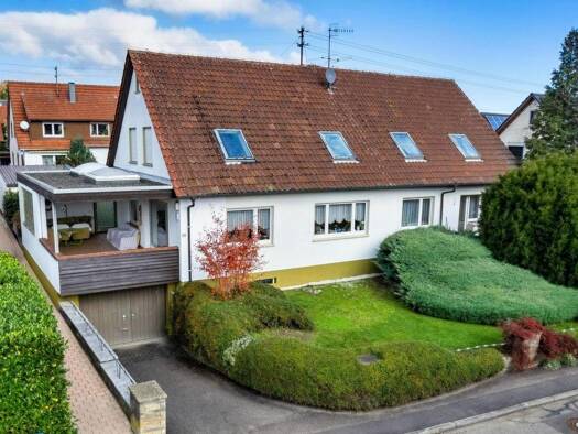 Einfamilienhaus zum Kauf 377.000 € 6,5 Zimmer 143 m² 595 m² Grundstück frei ab sofort Geislingen 72351