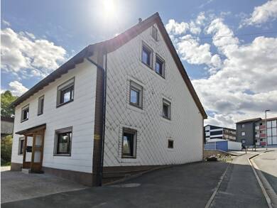Wohnung zur Miete 590 € 4 Zimmer 70 m² Geschoss 2/2 frei ab 01.09.2025 Bischofsgrün Bischofsgrün 95493