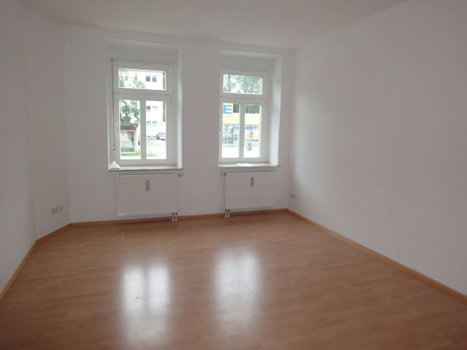 Wohnung zur Miete 326 € 3 Zimmer 64 m²<br/>Wohnfläche Bernsdorfer Straße 95 Bernsdorf 421 Chemnitz 09126