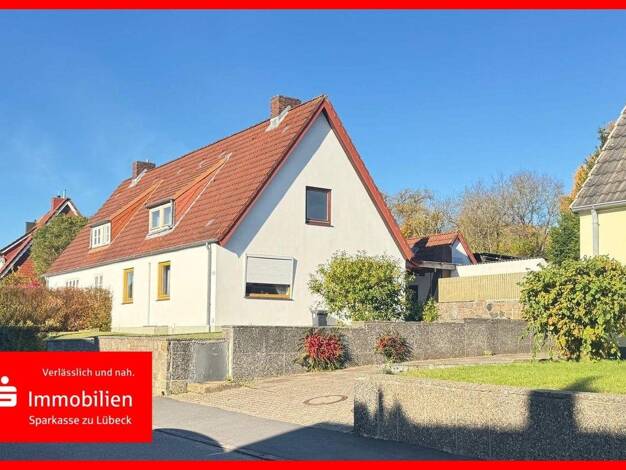 Doppelhaushälfte zum Kauf 199.000 € 4 Zimmer 76 m² 833 m² Grundstück Travemünde Lübeck 23570