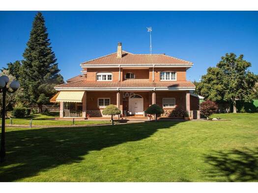 Villa zum Kauf 498.900 € 5 Zimmer 481 m² 2.712 m² Grundstück San Andrés del Rabanedo 24191