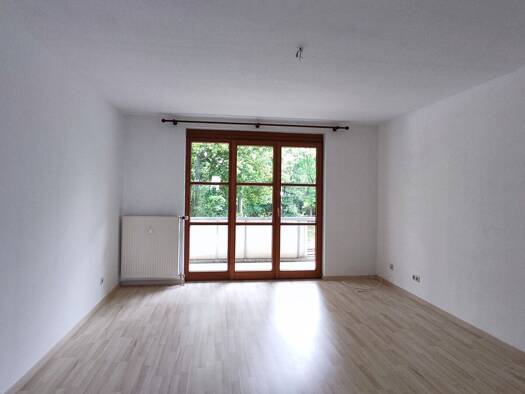 Wohnung zur Miete 360 € 2 Zimmer 64,5 m² 3. Geschoss Willy-Brandt-Straße 10 Reusa Plauen 08529
