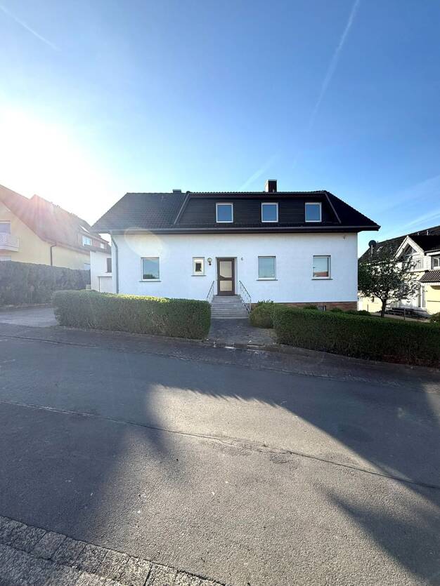 Einfamilienhaus zum Kauf 235.000 € 10 Zimmer 208,5 m² 1.109 m² Grundstück Eiterfeld Eiterfeld 36132