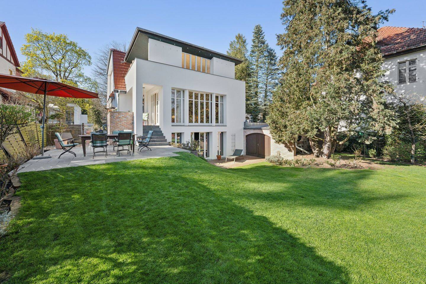 Property thumbnail 2