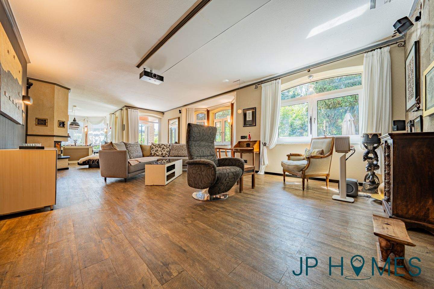 Property thumbnail 2