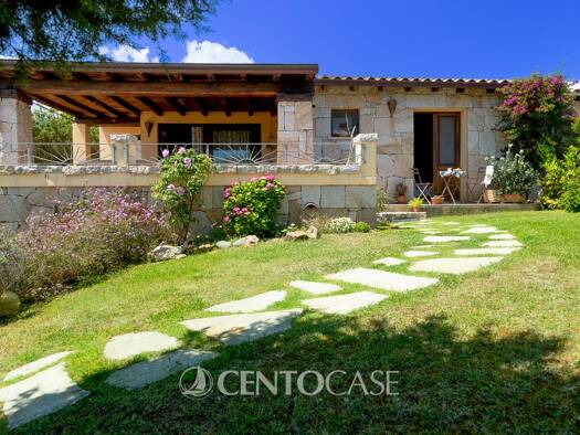 Doppelhaushälfte zum Kauf 700.000 € 4 Zimmer 107 m² Santu Diadòru/San Teodoro 07052
