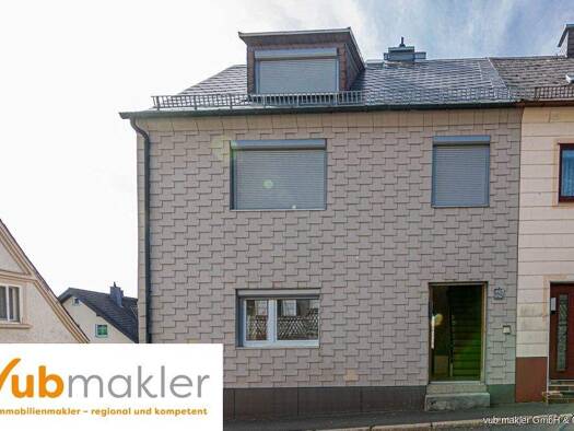 Doppelhaushälfte zum Kauf 88.000 € 7 Zimmer 116,4 m² 130 m² Grundstück Schwarzenbach a Wald Schwarzenbach am Wald 95131