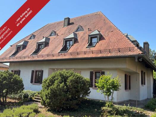 Villa zum Kauf 1.290.000 € 8 Zimmer 300 m² 1.000 m² Grundstück Innenstadt Kaiserslautern 67657