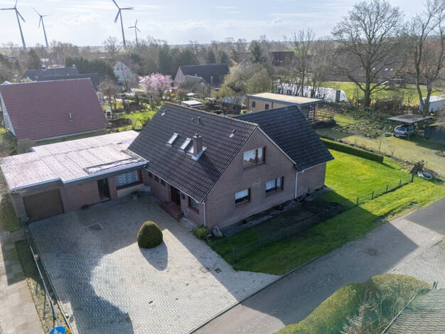Einfamilienhaus zum Kauf 269.000 € 9 Zimmer 180 m² 1.119 m² Grundstück Buttforde Wittmund / Buttforde 26409