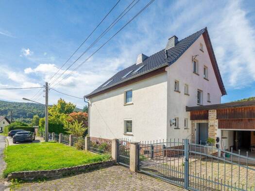 Mehrfamilienhaus zum Kauf 429.000 € 10 Zimmer 245 m² 2.109 m² Grundstück frei ab sofort Zella-Mehlis 98544
