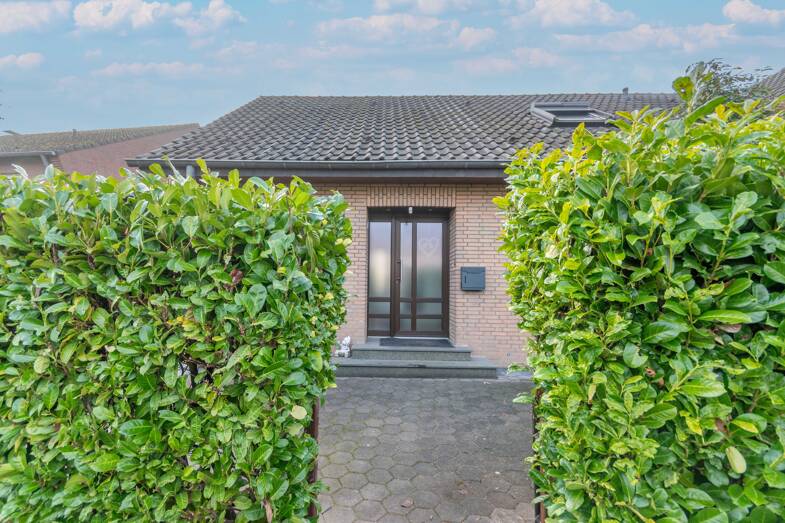 Doppelhaushälfte zum Kauf provisionsfrei 379.000 € 2 Zimmer 101,3 m² 202,8 m² Grundstück Ludwig-Quidde-Straße 3 Kempen Kempen 47906