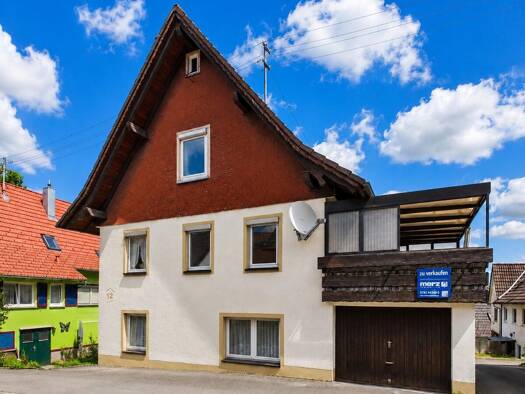 Einfamilienhaus zum Kauf 180.000 € 5 Zimmer 109 m² 96 m² Grundstück Dornhan Dornhan 72175