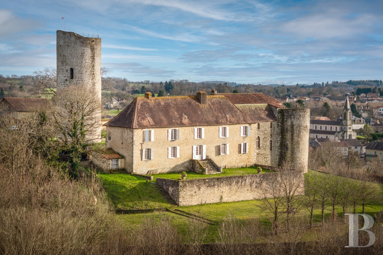 Schloss zum Kauf 1.160.000 € 10 Zimmer 850 m²<br/>Wohnfläche 22.773 m²<br/>Grundstück Centre-Hôtel de Ville Limoges 87000