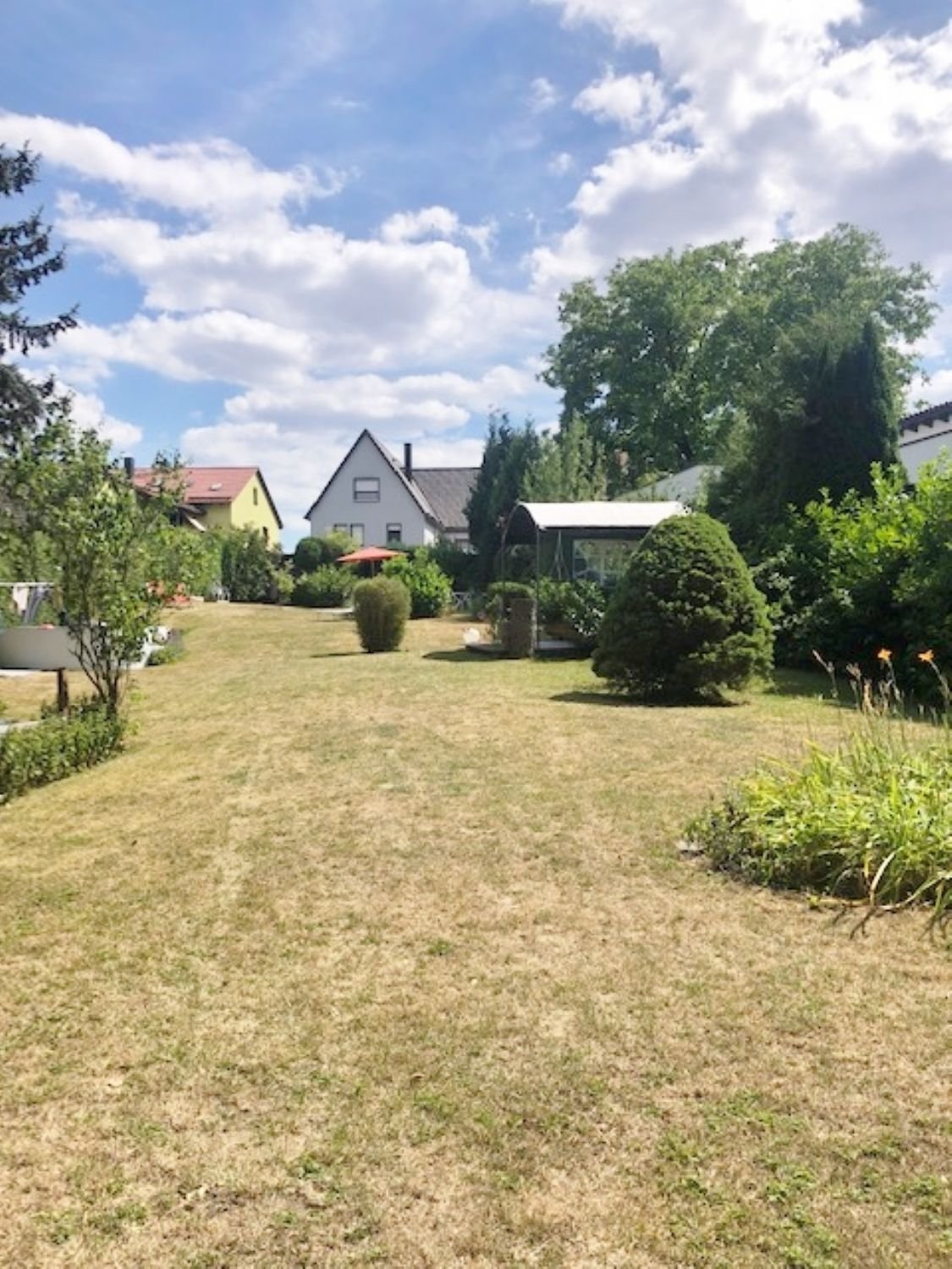 Mehrfamilienhaus zum Kauf 769.500 € 11 Zimmer 435 m²<br/>Wohnfläche 1.500 m²<br/>Grundstück Ezelsdorf Burgthann 90559