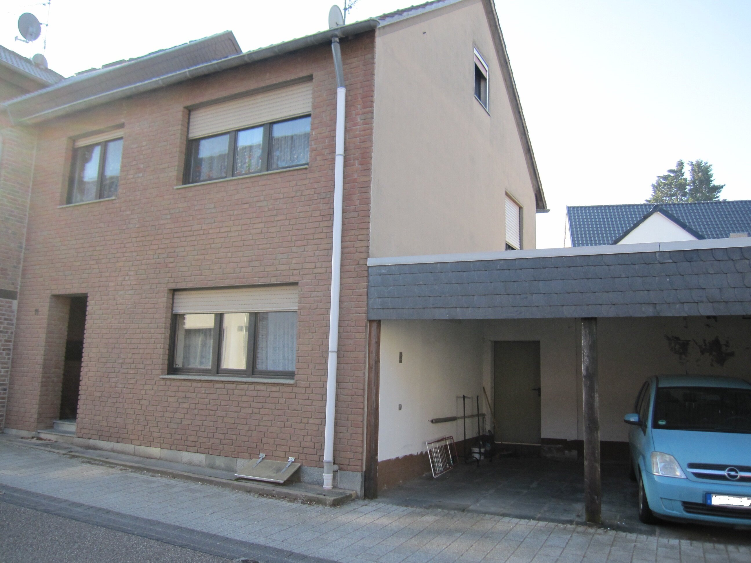 Mehrfamilienhaus zum Kauf als Kapitalanlage geeignet 299.000 € 6 Zimmer 173 m²<br/>Wohnfläche 267 m²<br/>Grundstück Erp Erftstadt 50374