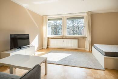 Wohnung zum Kauf 319.800 € 1 Zimmer 33,6 m² 2. Geschoss Winterhude Hamburg 22299