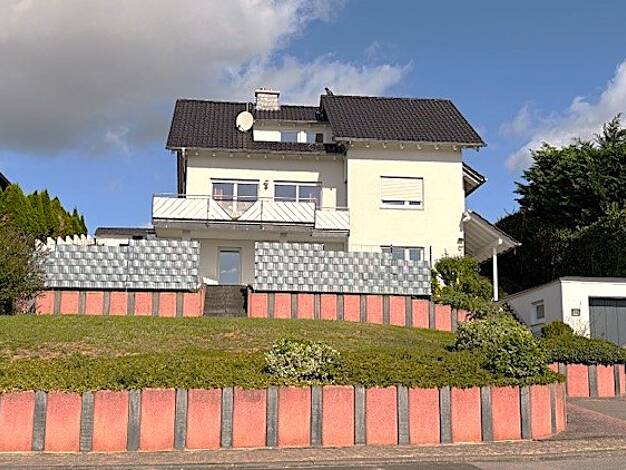 Haus zum Kauf 755.000 € 10 Zimmer 182 m² 797 m² Grundstück Laubenheim 55452