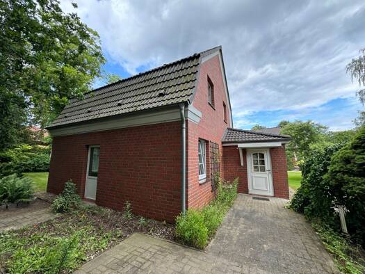Einfamilienhaus zum Kauf 135.000 € 3 Zimmer 87 m² 609 m² Grundstück frei ab sofort Ludwigslust Ludwigslust 19288