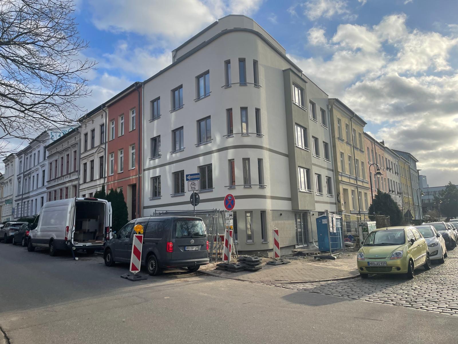 Wohnung zur Miete 990 € 2 Zimmer 61,1 m²<br/>Wohnfläche 3.<br/>Geschoss ab sofort<br/>Verfügbarkeit St.-Georg-Straße Stadtmitte Rostock 18055