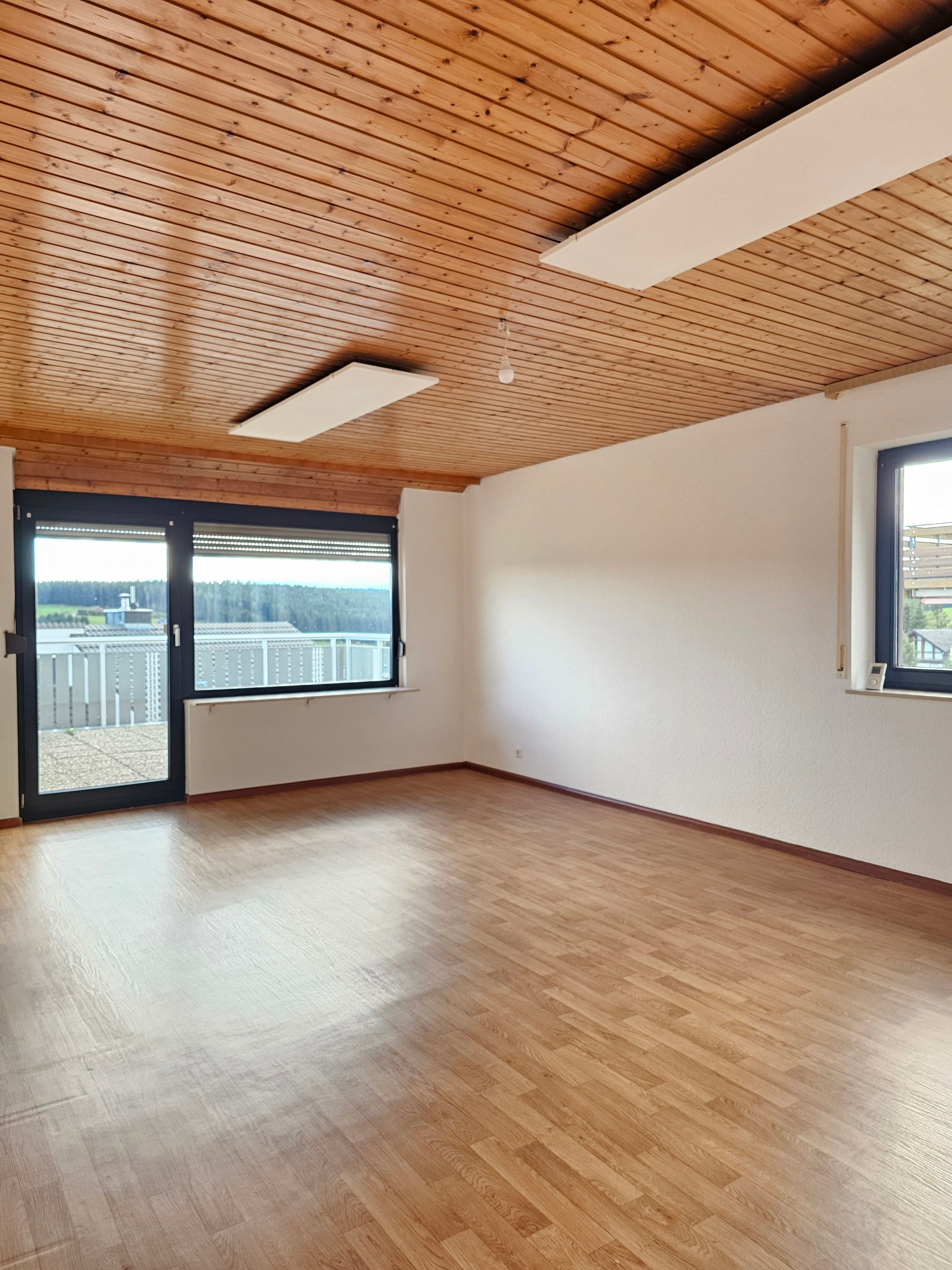 Wohnung zur Miete 770 € 3 Zimmer 85 m²<br/>Wohnfläche 2.<br/>Geschoss Unterkirnach 78089