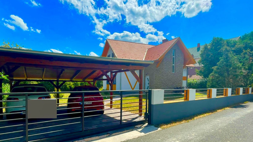 Haus zum Kauf 369.900 € 6 Zimmer 160 m² 798 m² Grundstück Gyenesdiás 