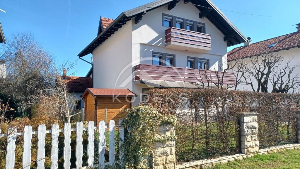 Haus zum Kauf 340.000 € 8 Zimmer 217 m² Perivoj, Samobor Samobor