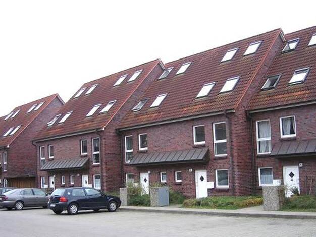 Reihenmittelhaus zur Miete 1.020 € 5 Zimmer 120 m² 130 m² Grundstück Grüner Weg 66 Ludwigslust Ludwigslust 19288