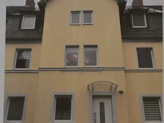 Wohnung zur Miete 590 € 4 Zimmer 95 m² 1. Geschoss frei ab 01.11.2025 Yorckstr. 19 Innenstadt Hof 95030