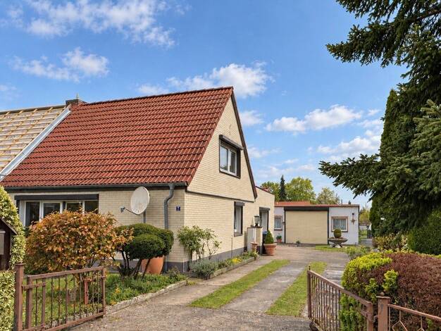 Doppelhaushälfte zum Kauf 229.000 € 4 Zimmer 93,7 m² 1.275 m² Grundstück Stadtrandsiedlung Greifswald 17489