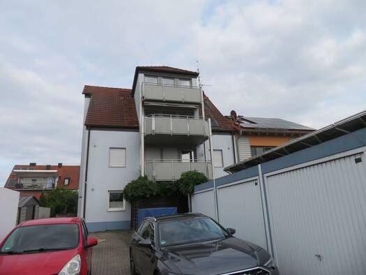 Maisonette zur Miete 1.350 € 4,5 Zimmer 120 m² Geschoss 2/3 frei ab sofort Bahnhofstraße 41 Unterasbach Oberasbach 90522