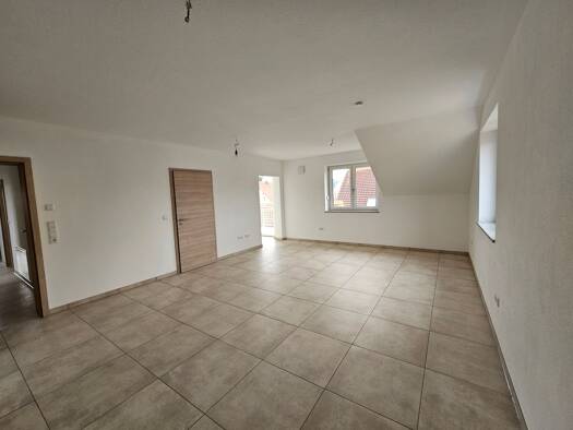 Wohnung zur Miete 1.100 € 4 Zimmer 100 m² Geschoss 2/2 frei ab sofort Pleinfeld 91785