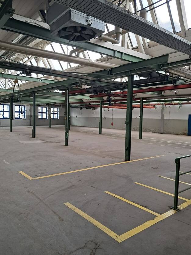 Lagerhalle zur Miete 4,50 € 1.700 m² Lagerfläche Niederense Ense 59469