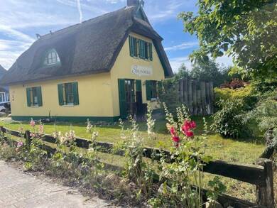 Haus zum Kauf als Kapitalanlage geeignet 479.000 € 3 Zimmer 100 m² 468 m² Grundstück Glowe Glowe 18551
