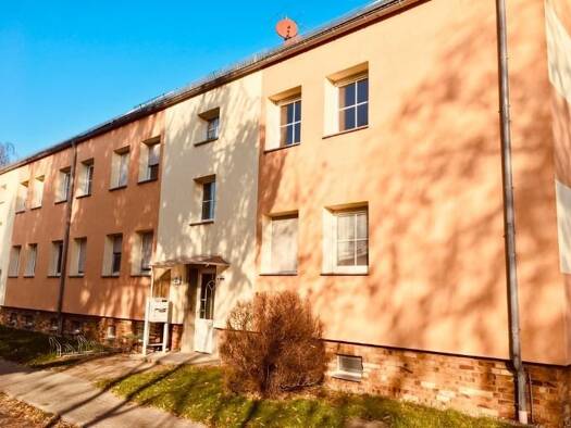 Wohnung zur Miete 375 € 3 Zimmer 60,6 m² 1. Geschoss frei ab sofort Straße des Friedens 2 Groß Gastrose Schenkendöbern 03172