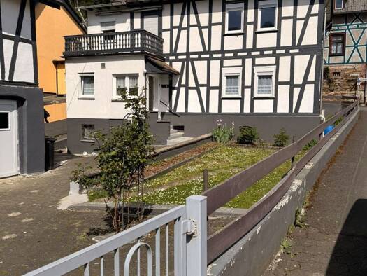 Einfamilienhaus zum Kauf 171.000 € 7 Zimmer 160 m² 280 m² Grundstück Nanzenbach Dillenburg 35690