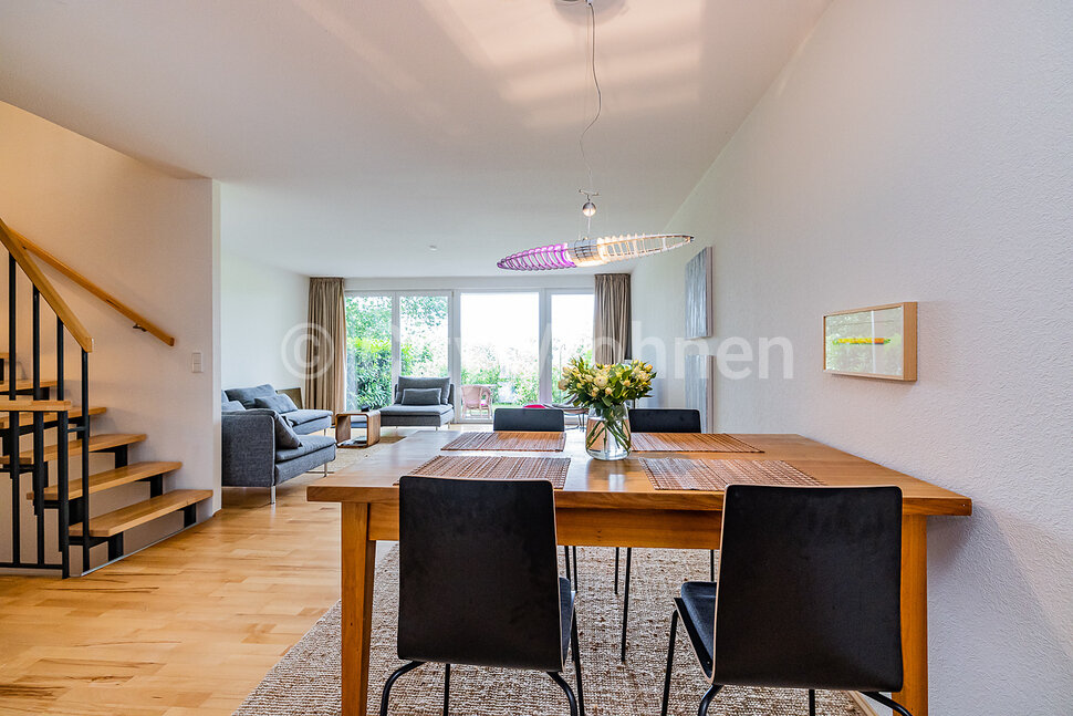 Haus zur Miete Wohnen auf Zeit 2.200 € 4 Zimmer 130 m²<br/>Wohnfläche 01.12.2024<br/>Verfügbarkeit Auweide Wedel 22880