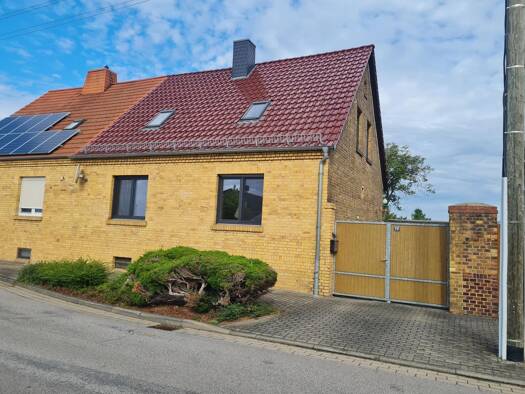 Mehrfamilienhaus zum Kauf 253.200 € 5 Zimmer 126 m² 1.647 m² Grundstück Renneritzer Str. 20 Ramsin Sandersdorf-Brehna 06792